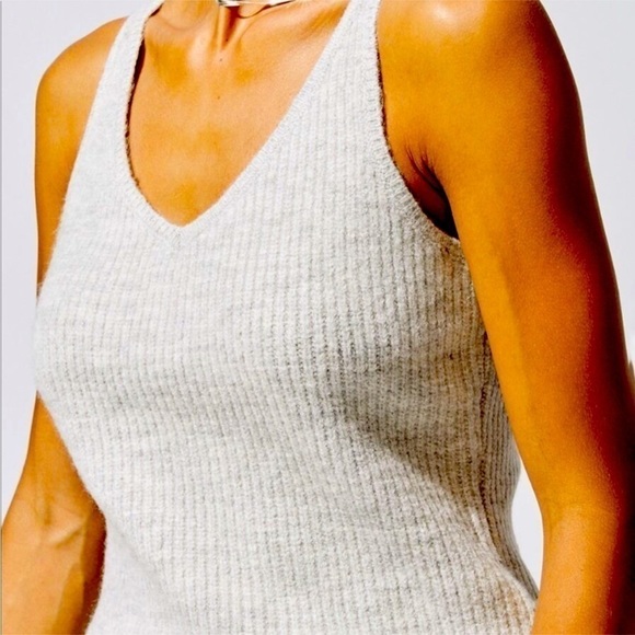 NWT CARBON38 Grey Heather Ribbed Knit SWEATER TANK TOP Loungewear Athleisurewear - Picture 5 of 9